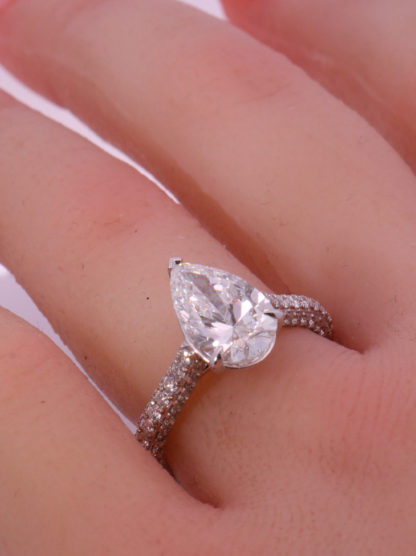 Lab Grown Diamonds Ring
