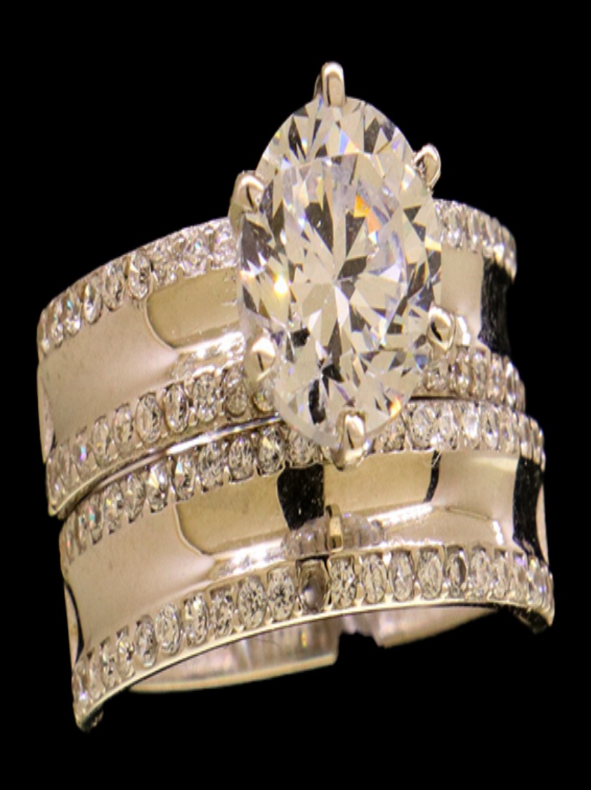 18K White Gold Bridal Set