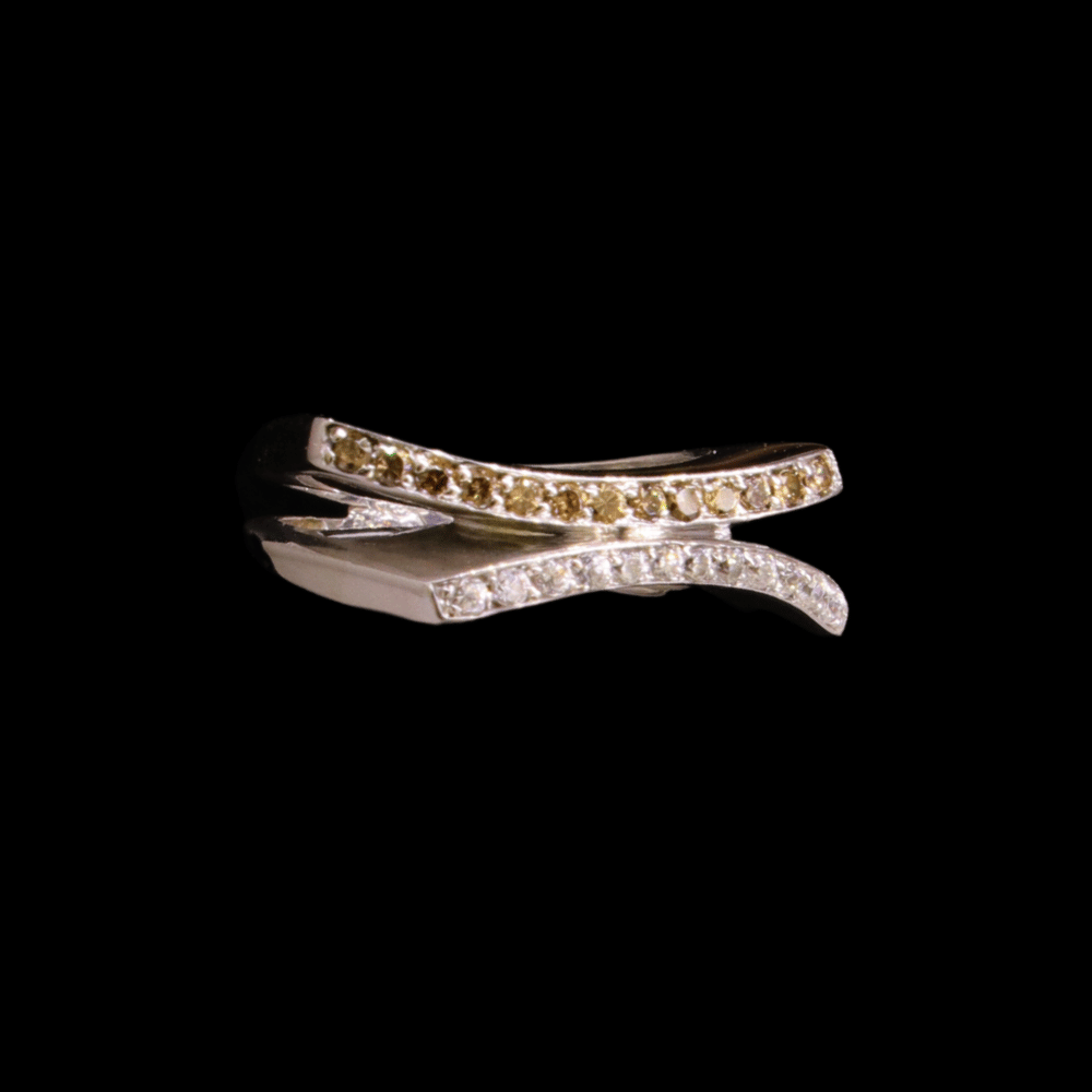 18K White Gold Ring