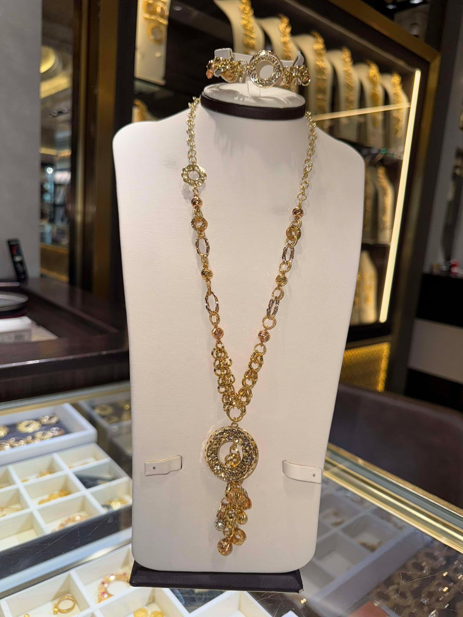 18K Gold Lazurde Necklace Set