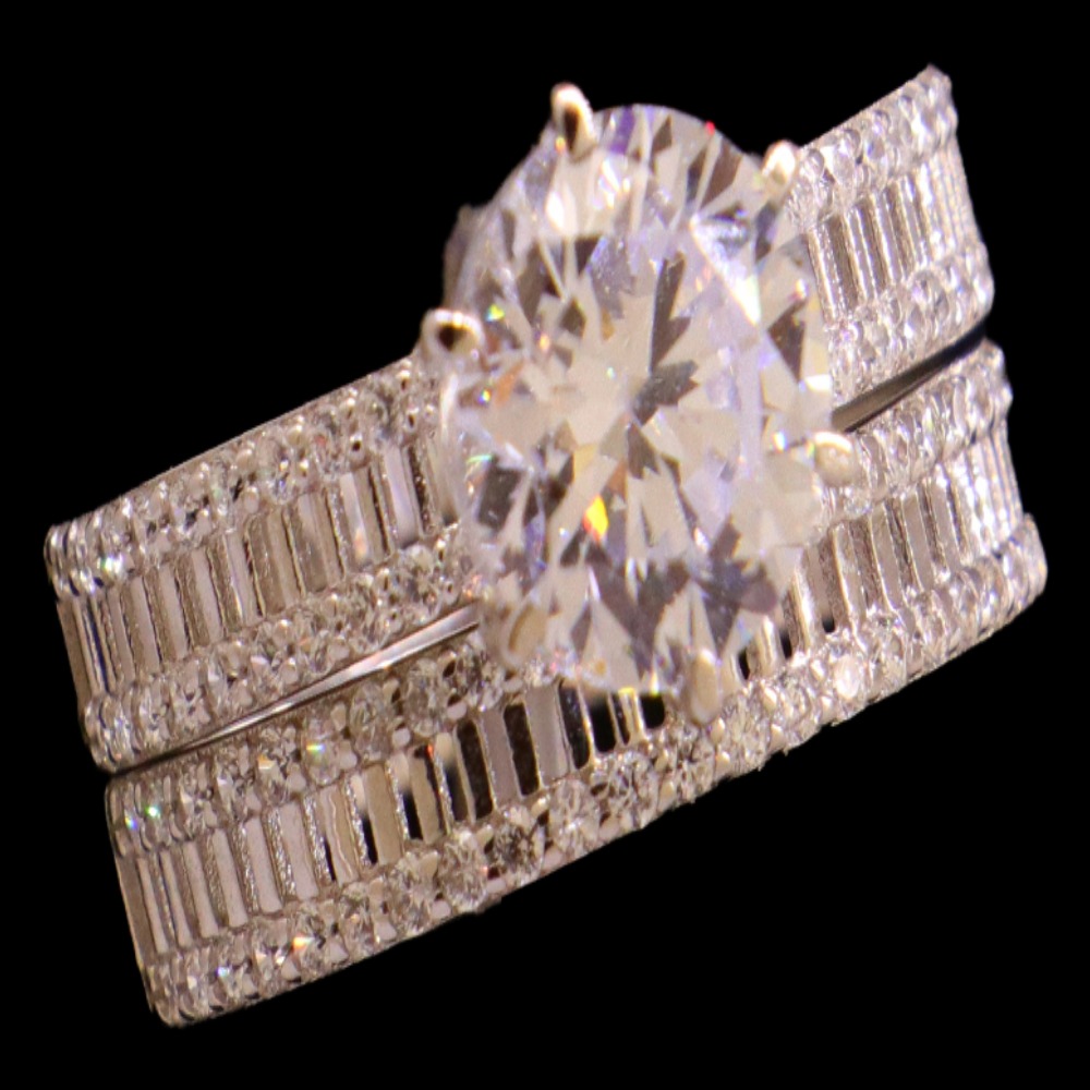 18k White Gold Bridal Ring Set