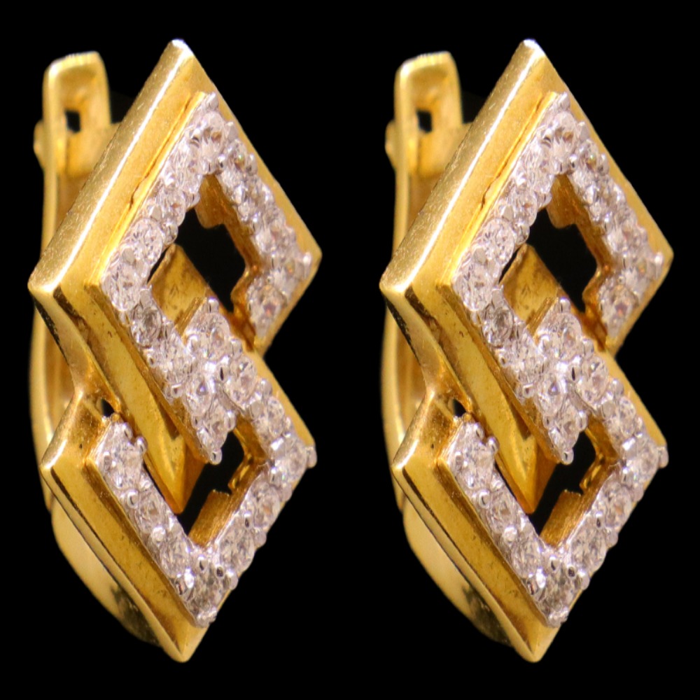 18K Gold Stud Earrings - SW18789