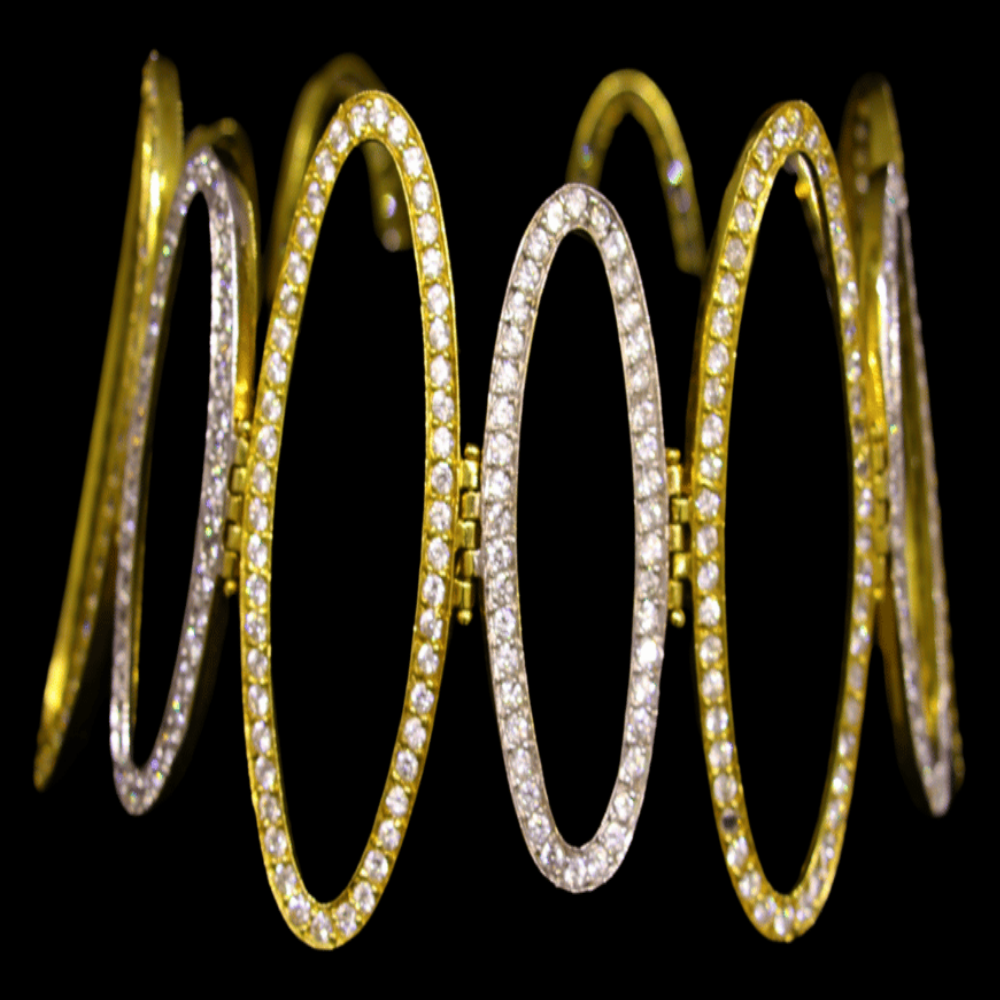 18K Gold Bangle Bracelet