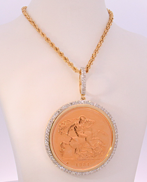 5 POUND 22K COIN WITH Diamond FRAME