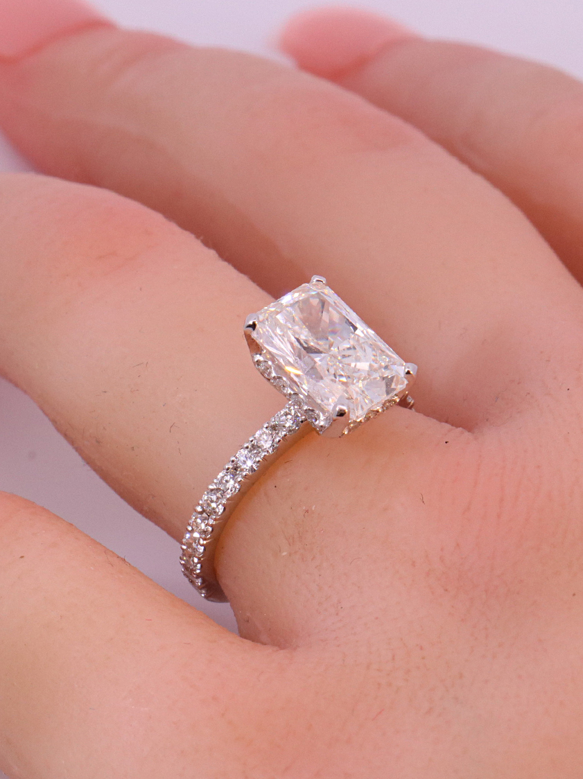 Lab Grown Diamonds Ring