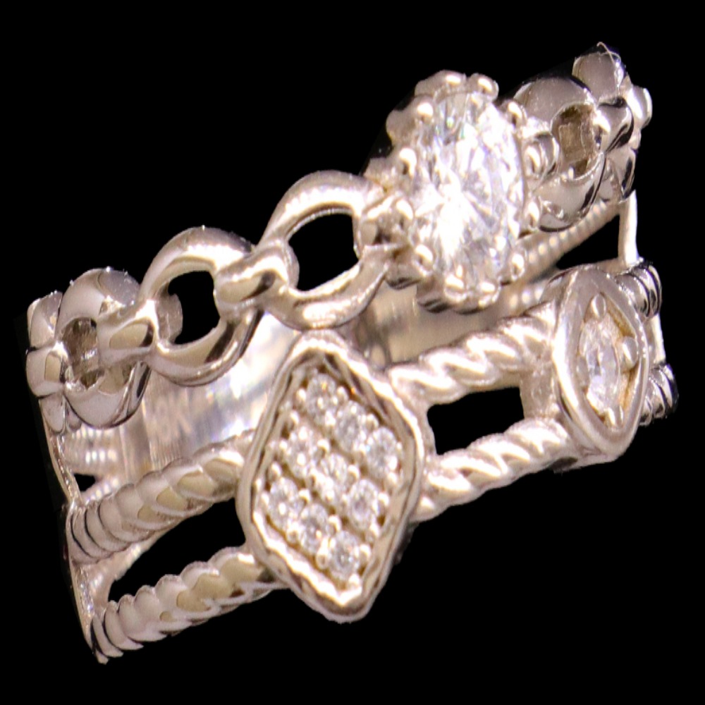 18K White Gold Ring