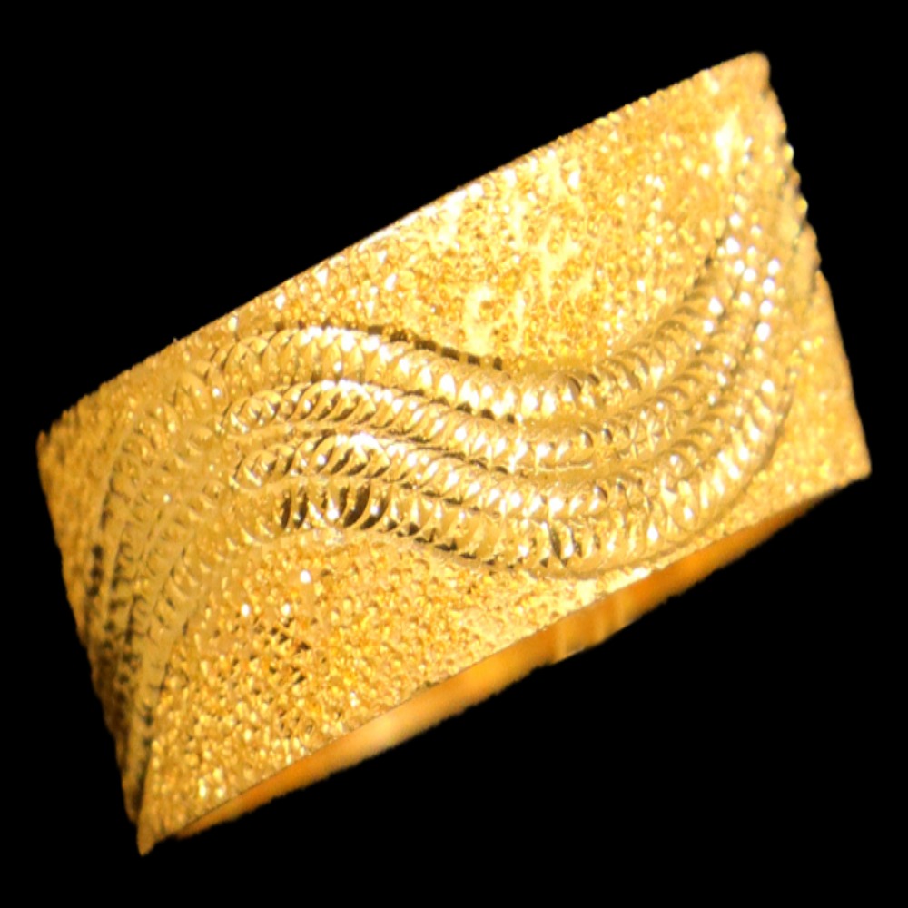 21K Gold Engagement Band Size 8.5 - SW20079