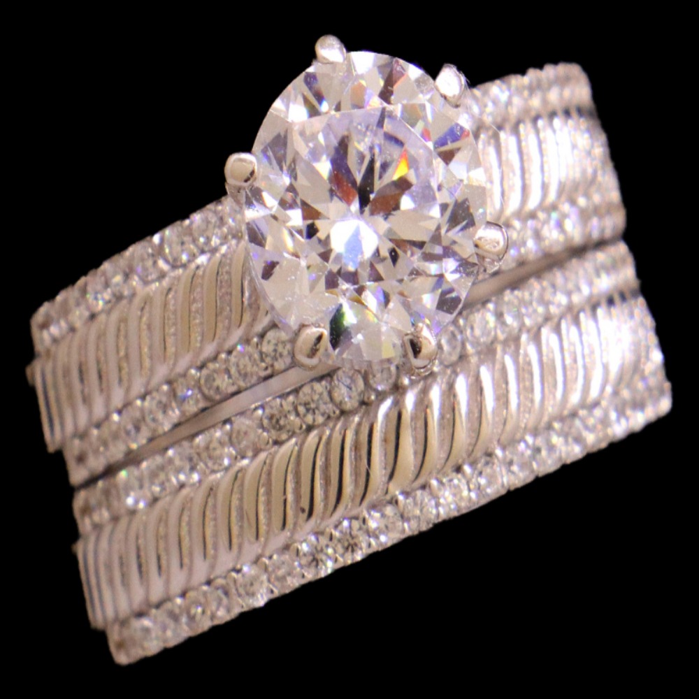 18k White Gold Bridal Ring Set